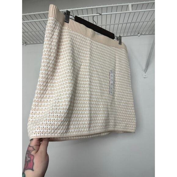 Future Collective Collab Cream/White Crochet Mini Skirt Checkered XXL, NWT - Picture 2 of 12